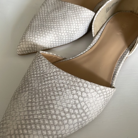 Open sided faux snake skin shoes - Picture 2 of 6